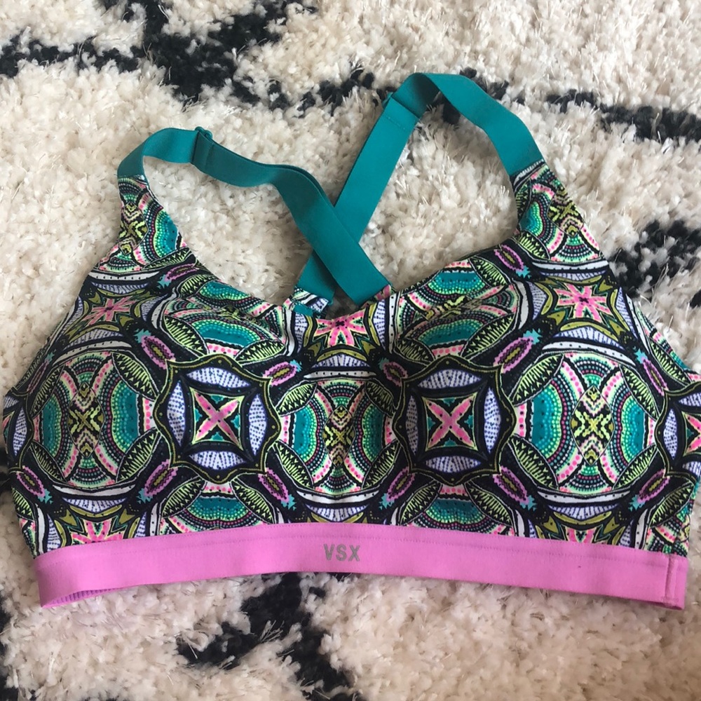 Victoria’s Secret sport bra New without tags